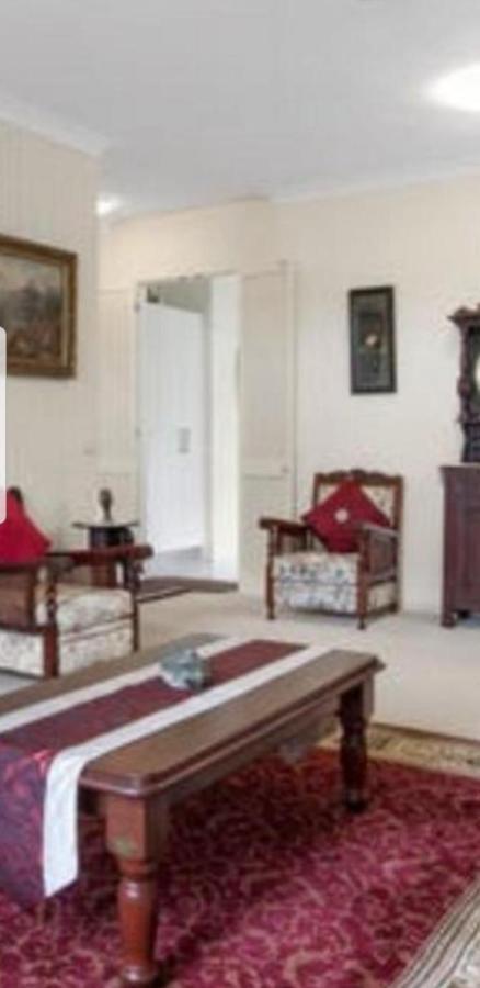 Surf Bungalow, Pet Friendly And Breakfast *